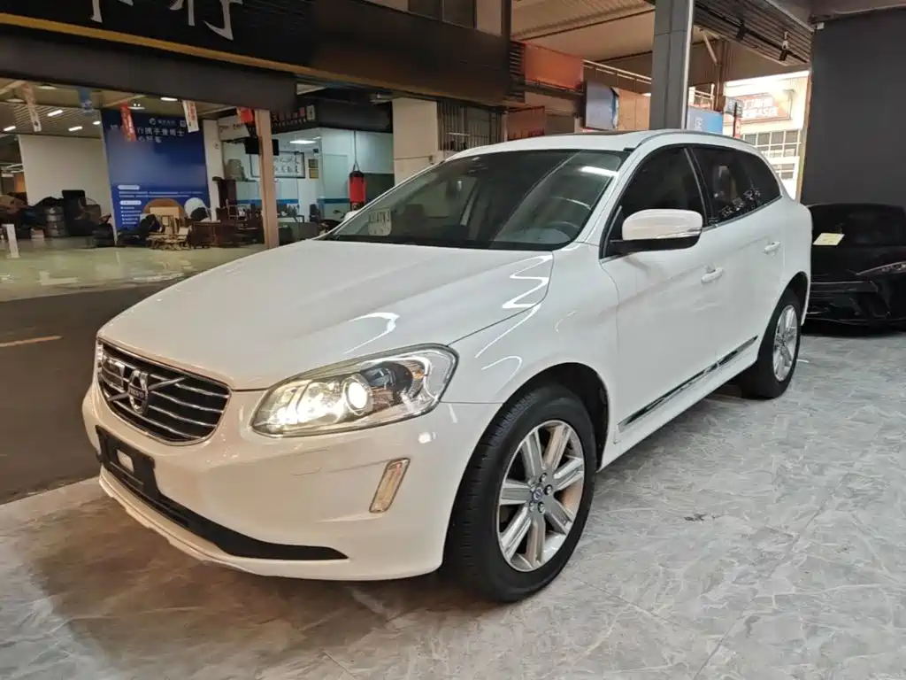 Volvo XC60 2016 — пригон из Китая