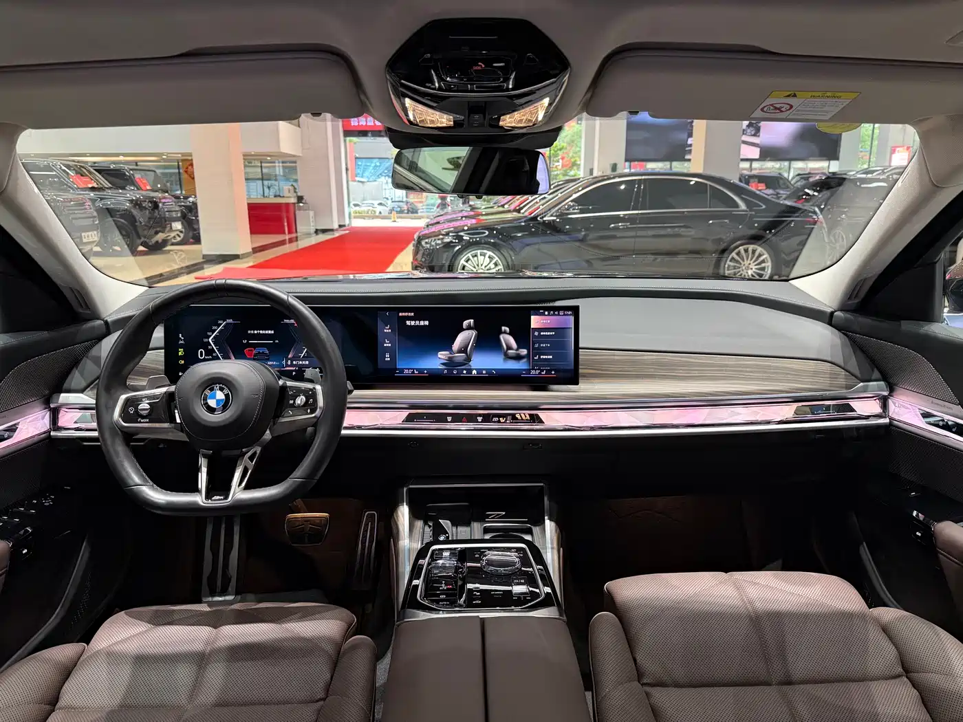 BMW 7 Series 2023 Model 740Li Leading M Sport Package фото 21