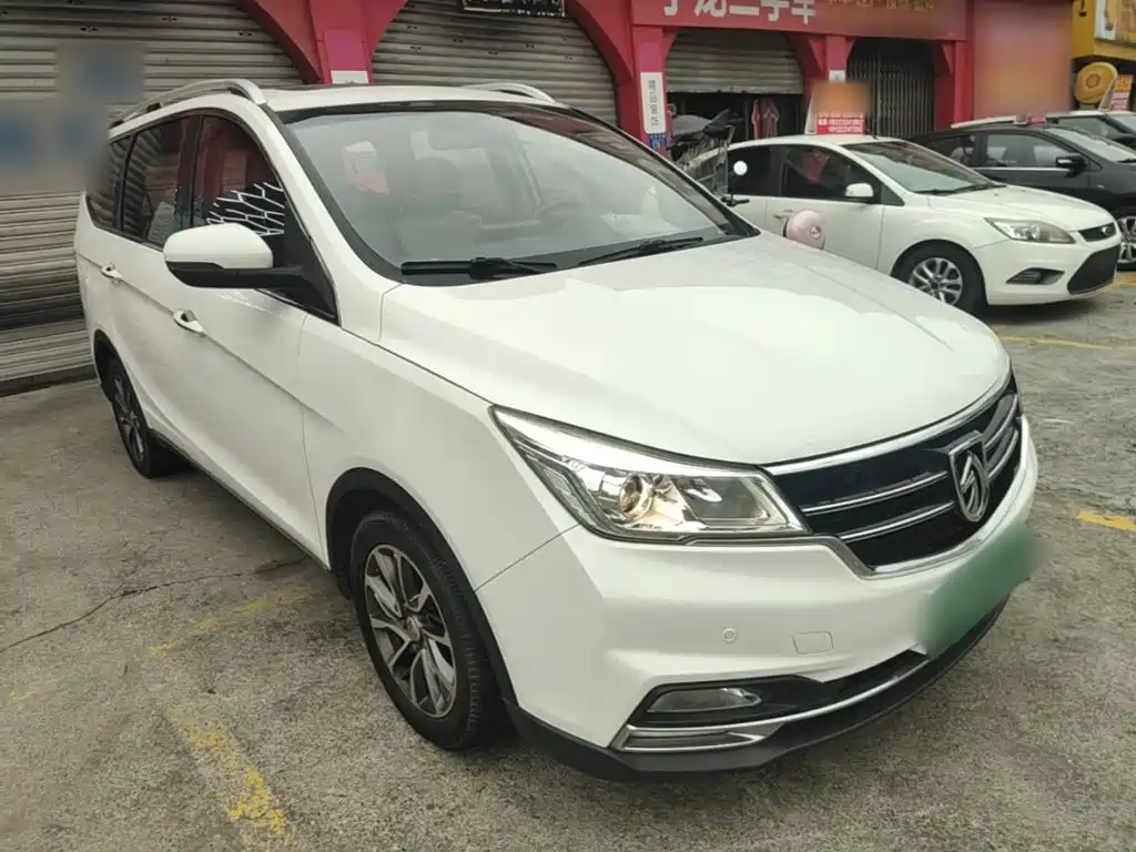 Фото 4 - Baojun 730