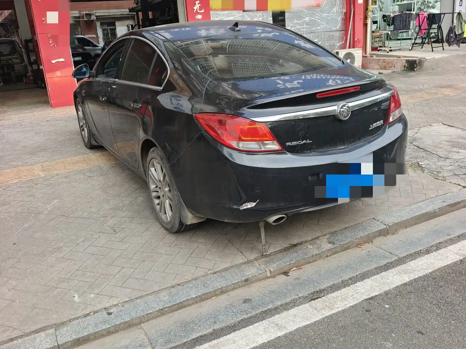 Фото 2 - Buick Regal