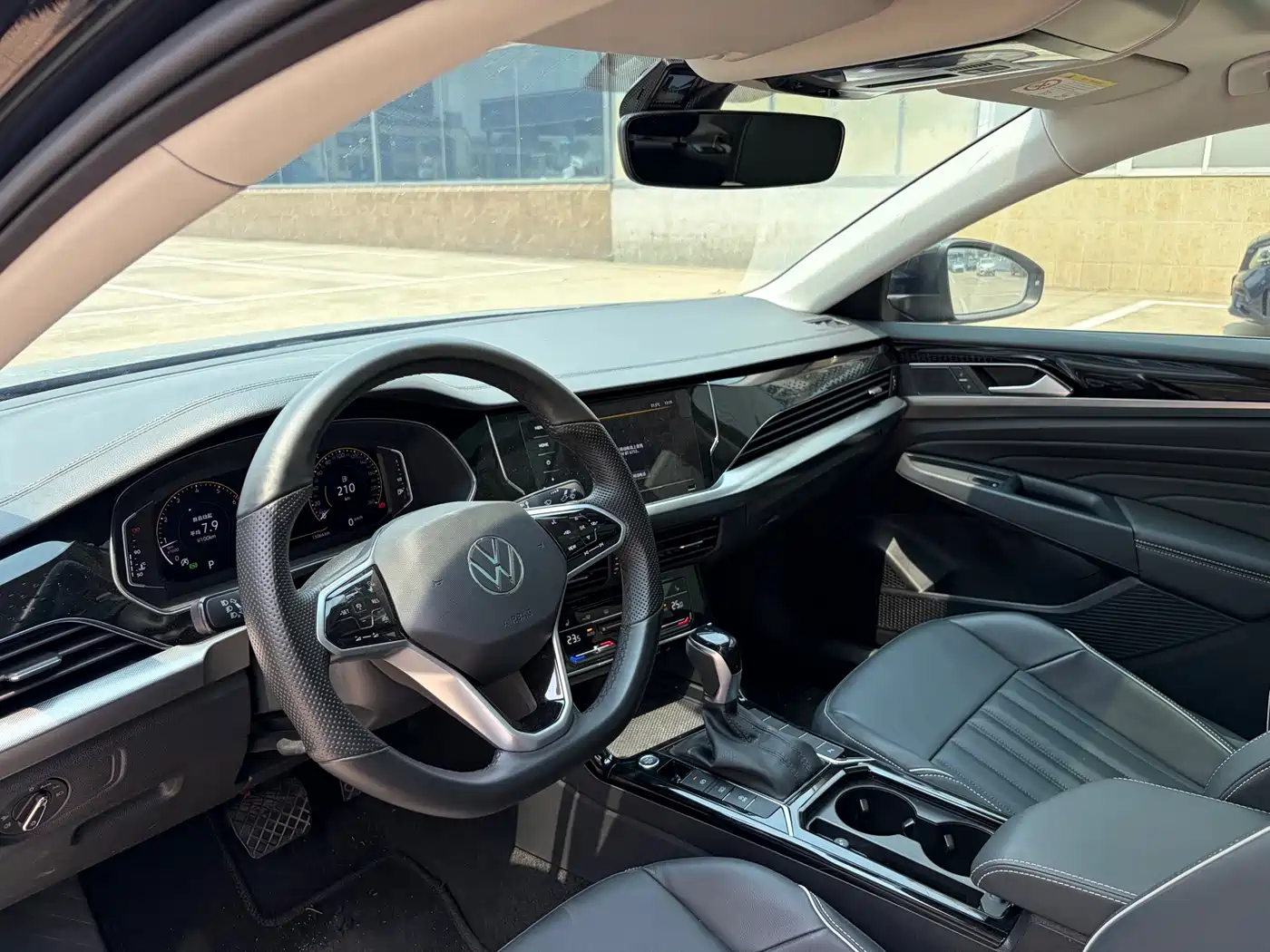 Volkswagen Passat 2023 Facelift 330TSI Elite Edition фото 4