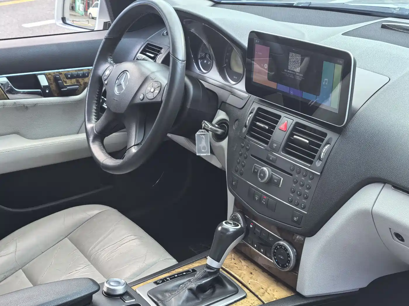 Mercedes-Benz C-Class 2010 C 260 Fashion фото 4