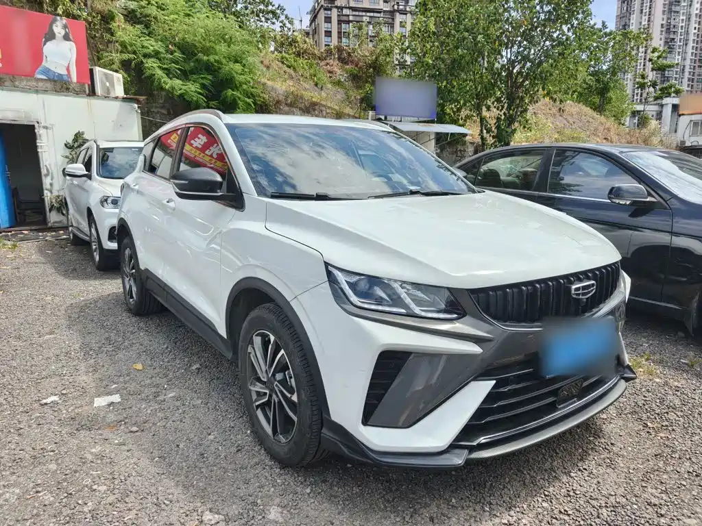 Фото 4 - Geely Binyue
