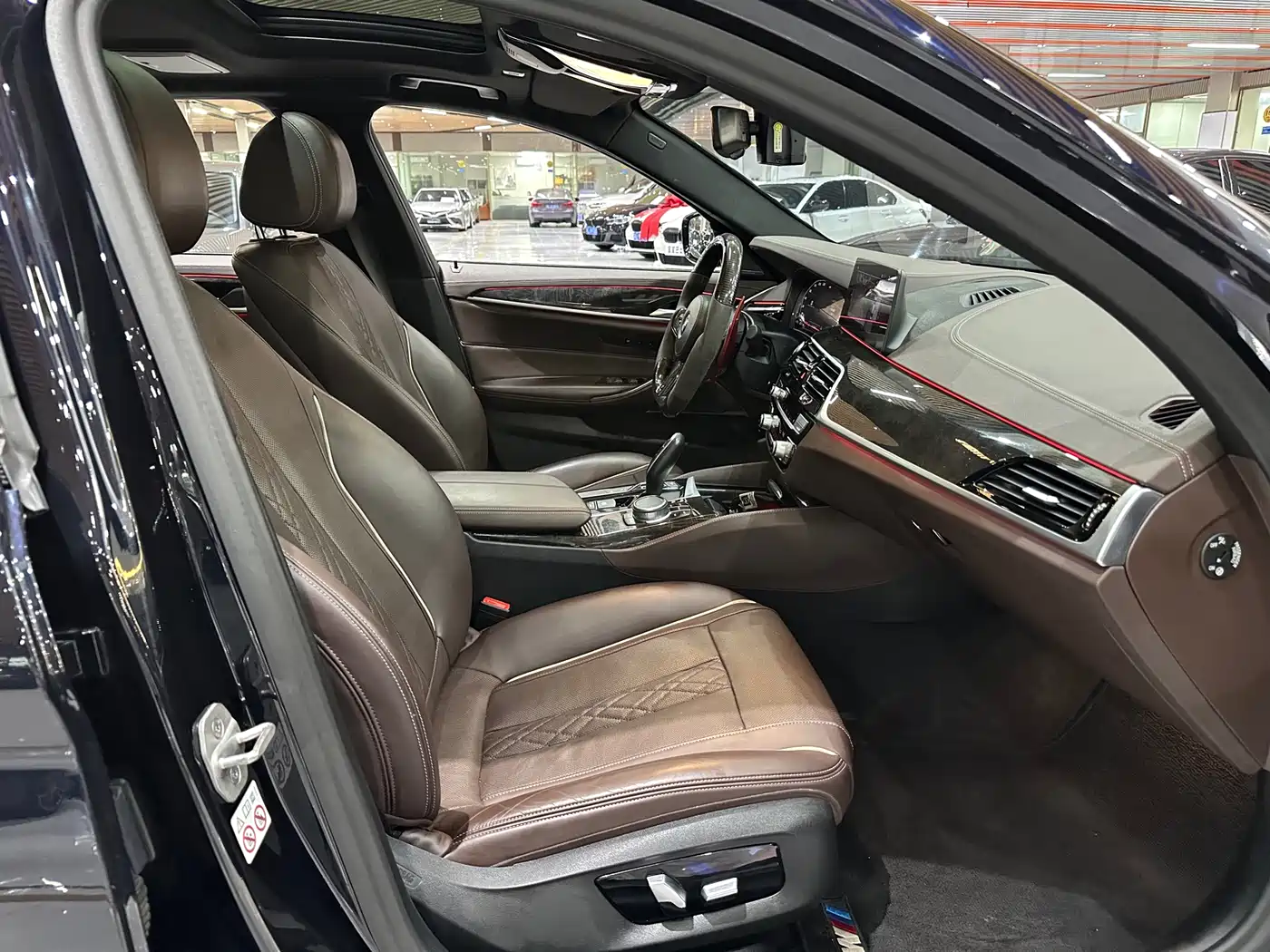 BMW 5 Series 2020 530Li Exclusive M Sport Package фото 9