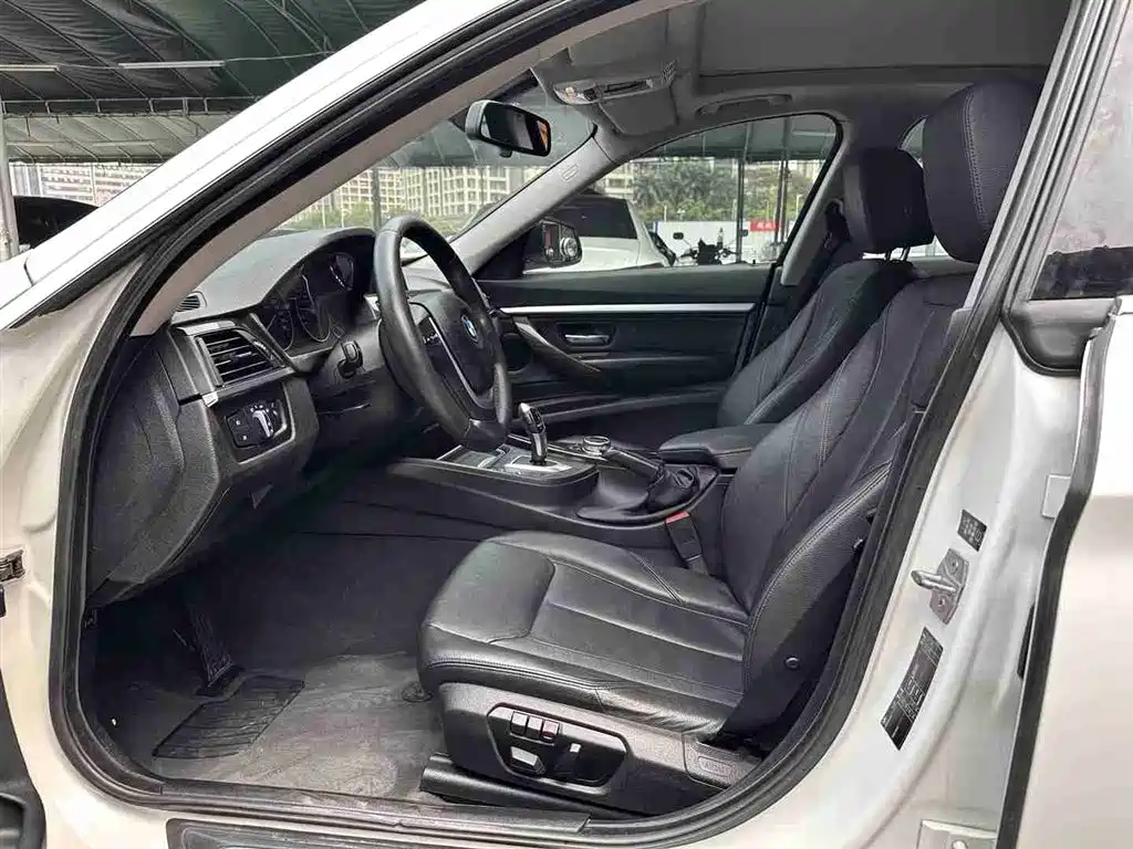 BMW 3 Series GT 2013 320i Style Design Package фото 4