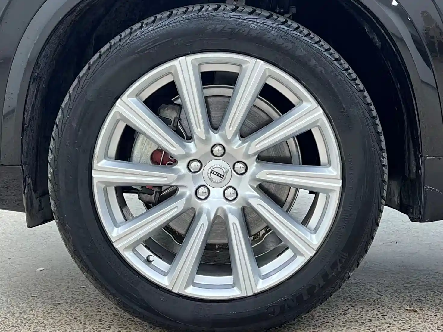 Photo 10 - Volvo XC90