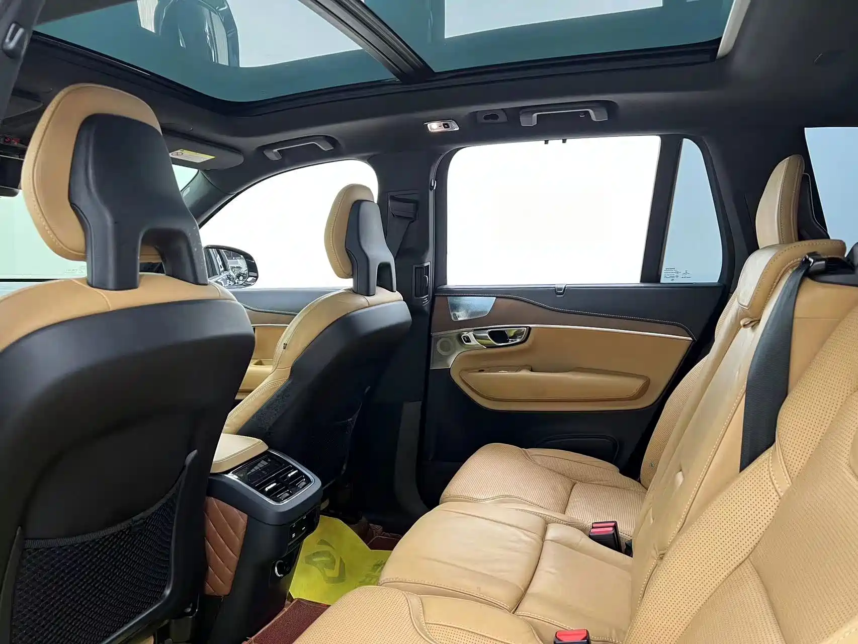Photo 18 - Volvo XC90