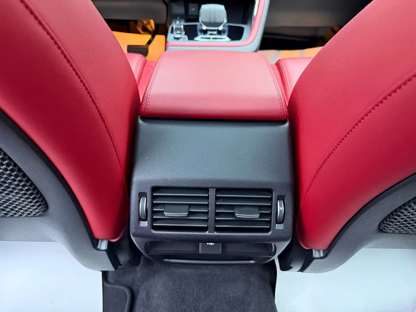 Jaguar E-PACE 2023 2024 Progressive Sport Edition R-DYNAMIC S