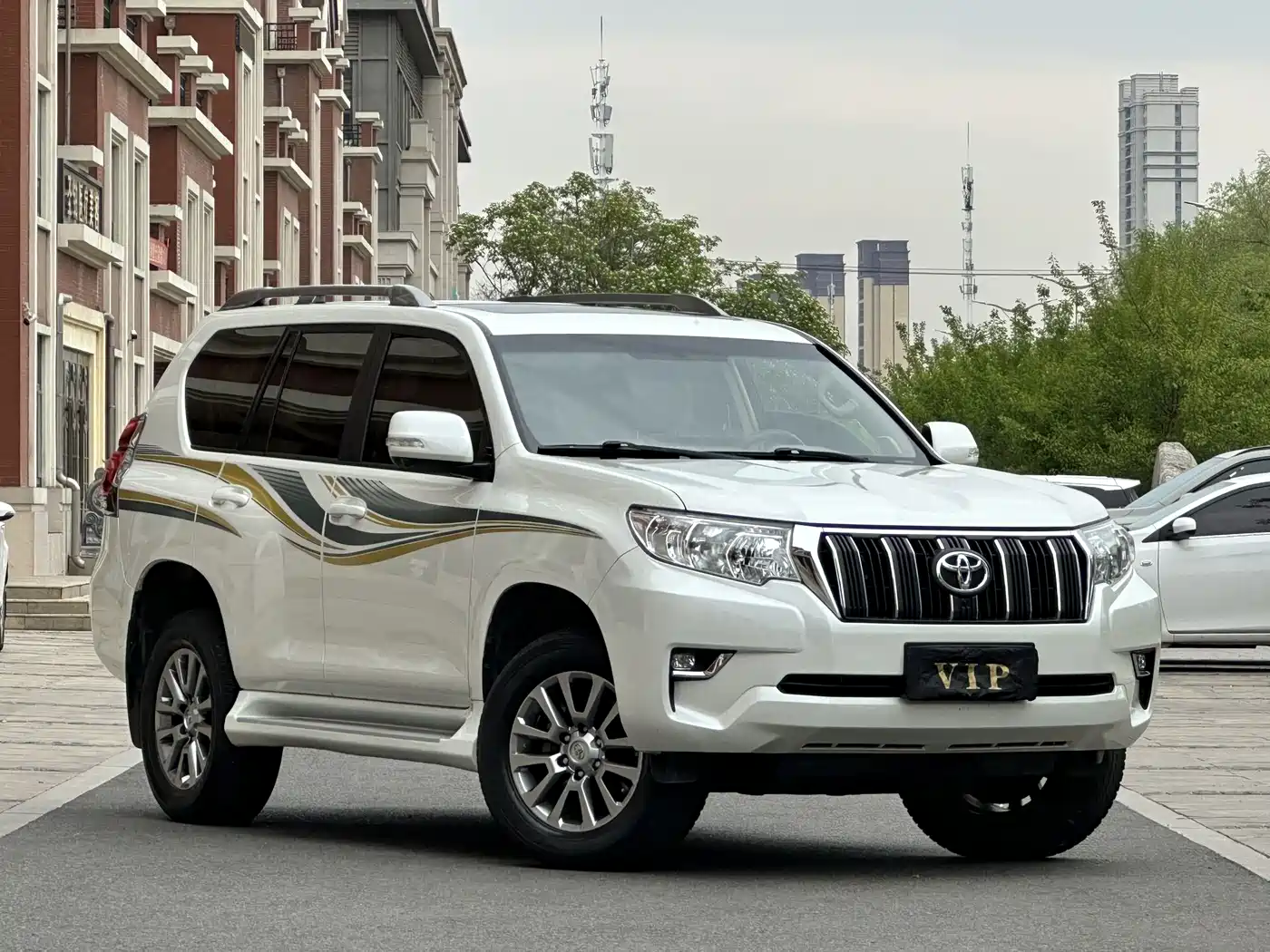 Toyota Prado 2018 3.5L Auto TX фото 3