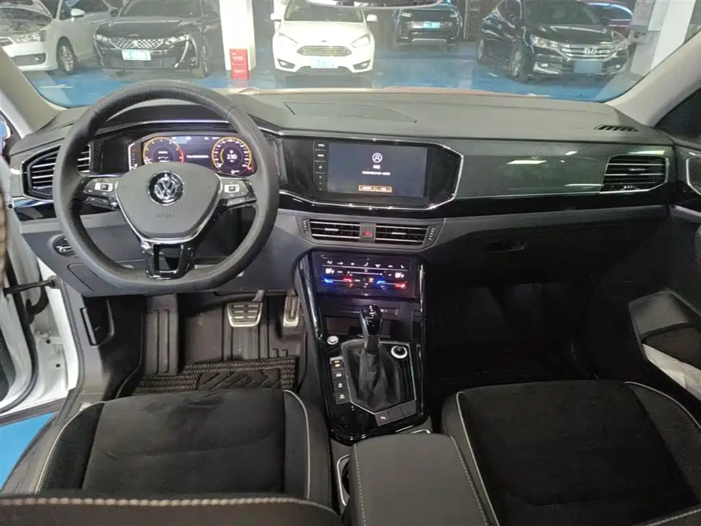 Volkswagen Tayron 2020 330TSI 2WD Luxury Smart Edition Pro фото 10