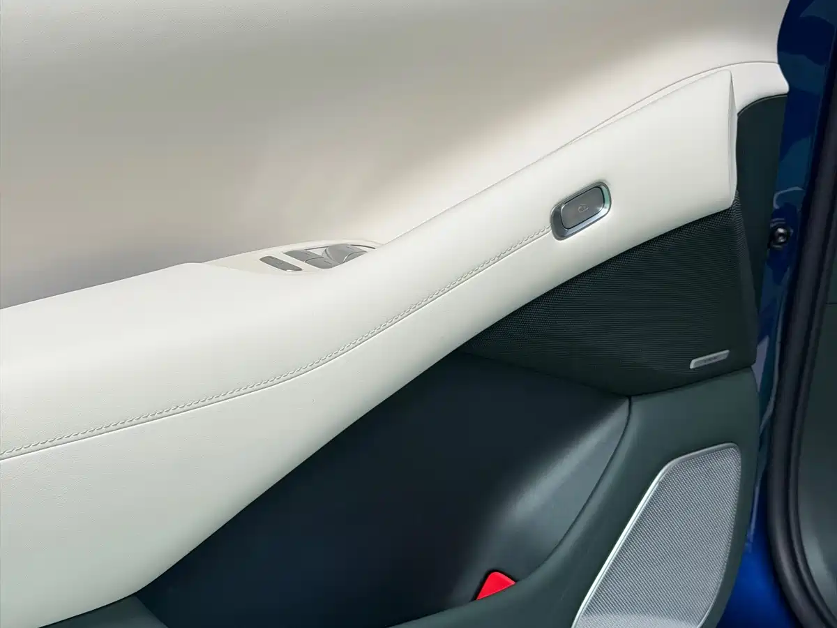 Xiaomi Auto Xiaomi YU7 2025 Ultra Long Range High Performance AWD Max Edition фото 10