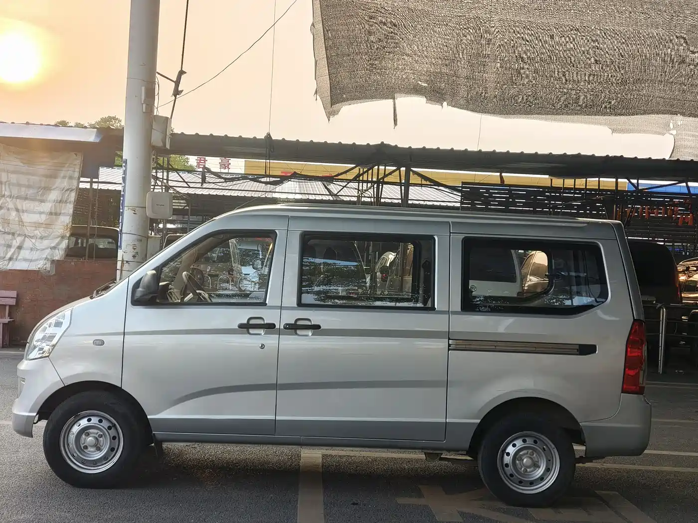 Wuling Motors Wuling Rongguang S 2021 2021 Model 1.2L Standard A/C Version 5-Seater LSI
