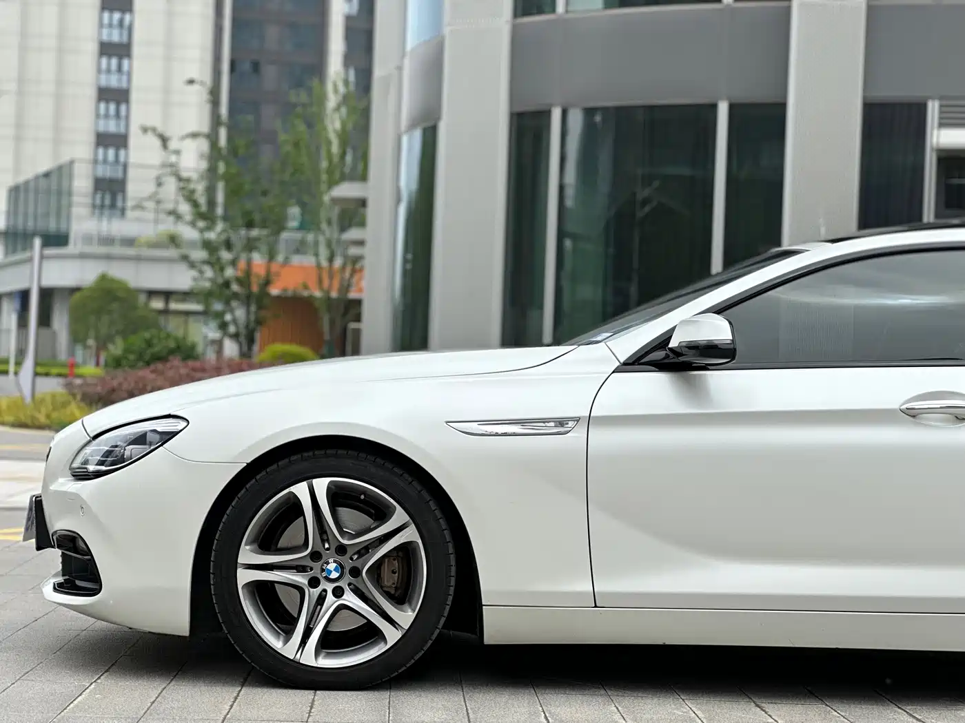 BMW 6 Series 2016 640i Gran Coupe фото 32