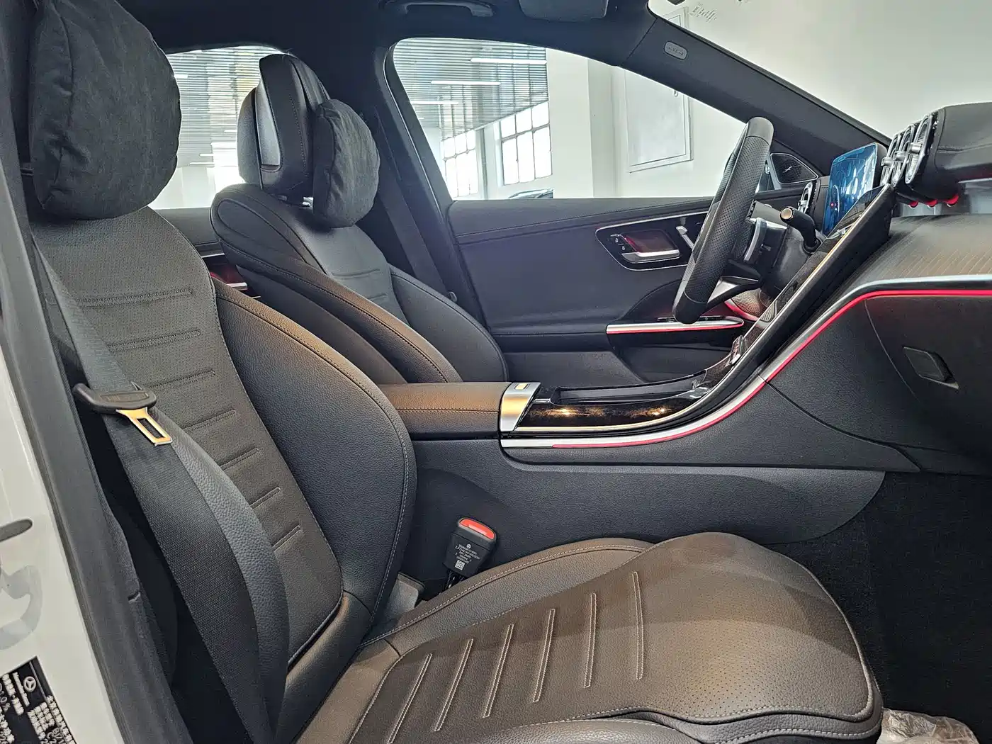 Mercedes-Benz C-Class 2025 C 260 L Night Sport Edition фото 13