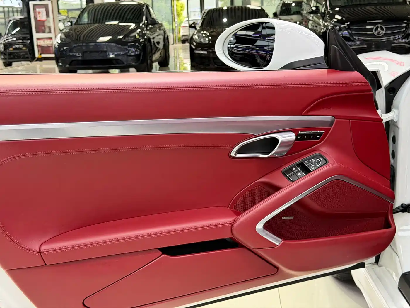 Porsche 718 2020 Boxster 2.0T фото 9