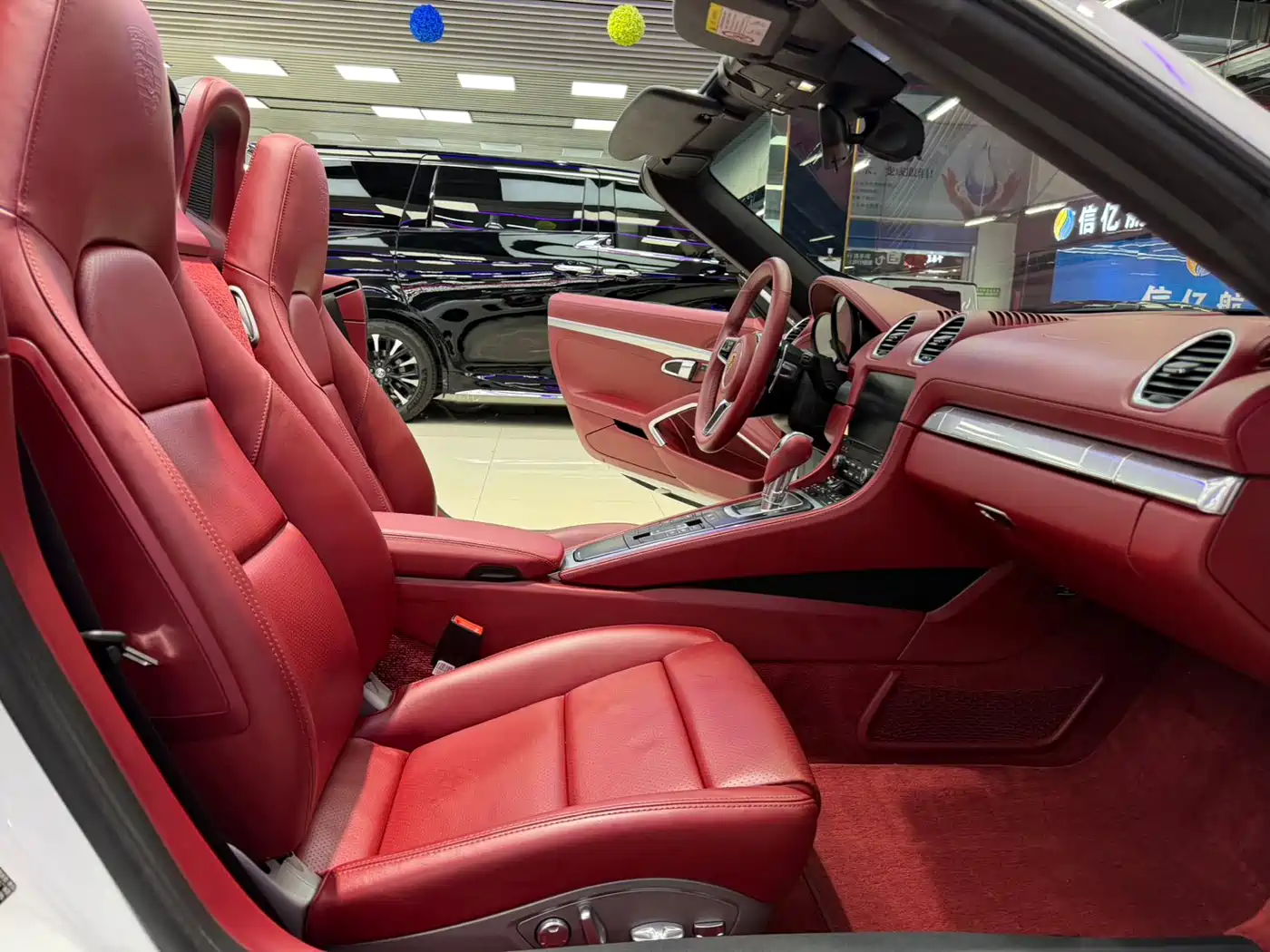 Porsche 718 2020 Boxster 2.0T фото 10