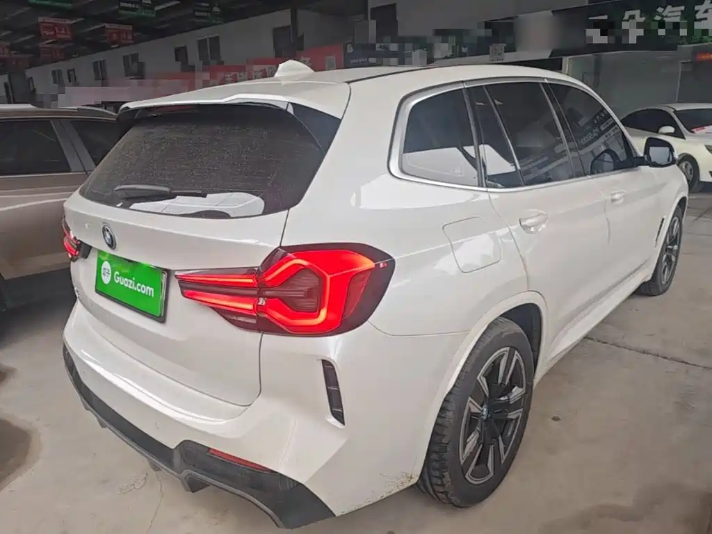 BMW iX3 2024 2023 Leading Type