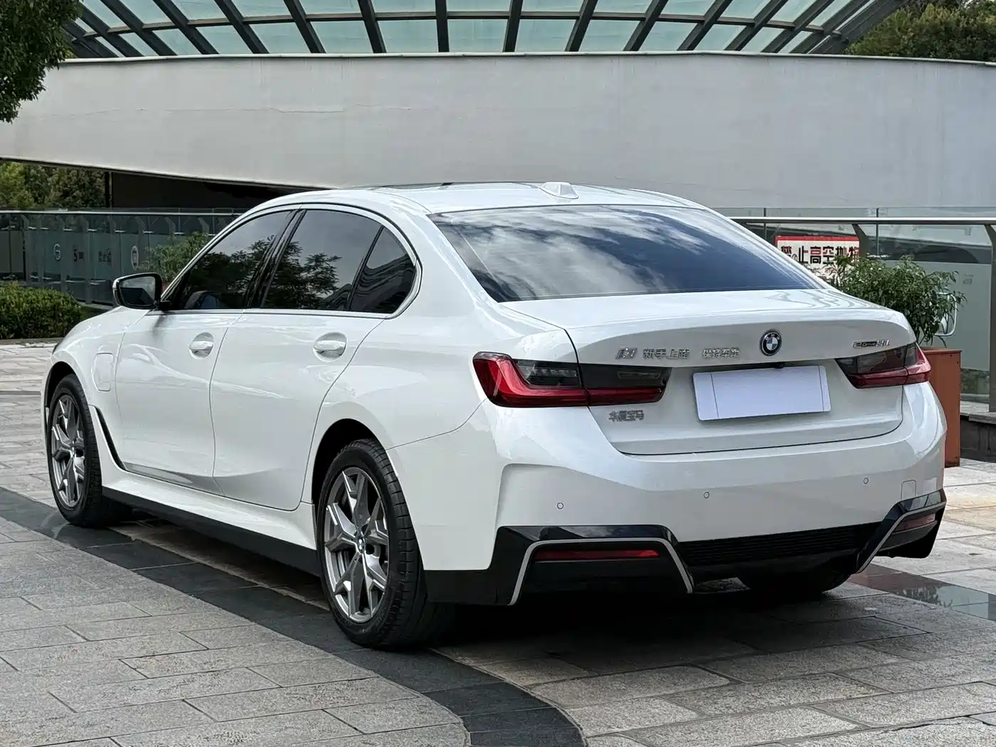 BMW i3 2026 2026 eDrive 35 L