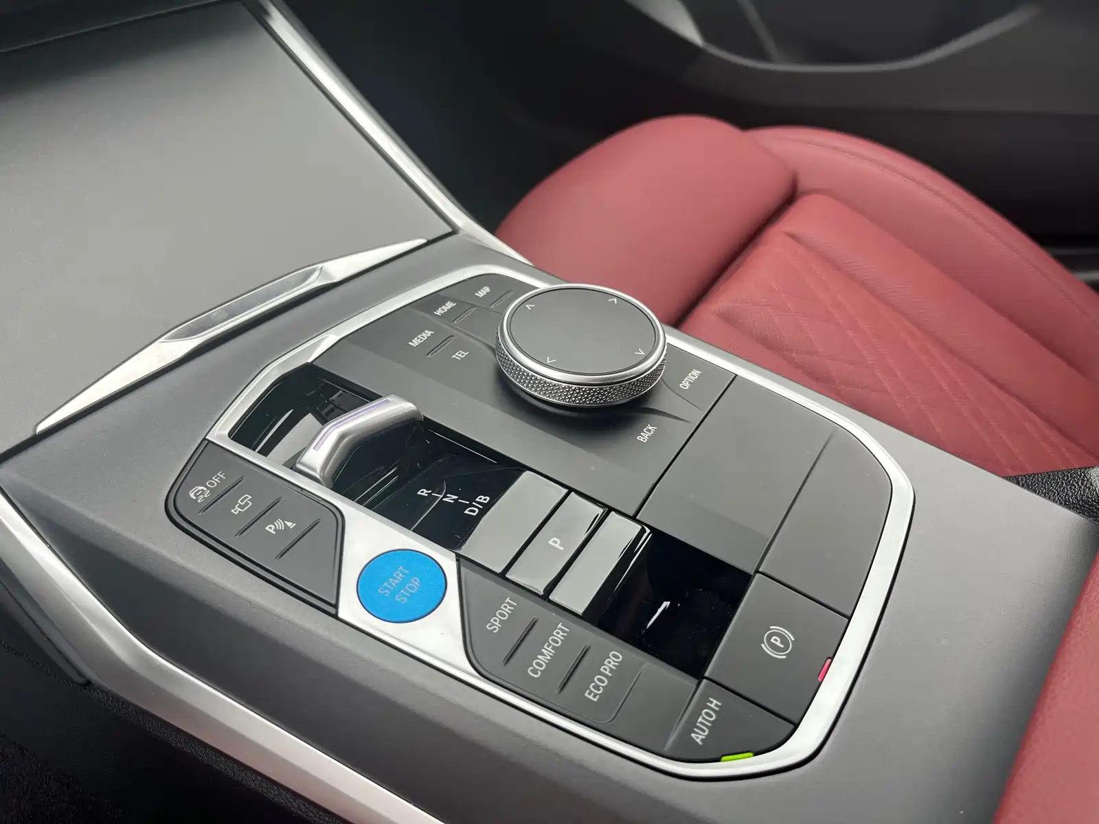 Фото 19 - BMW i3