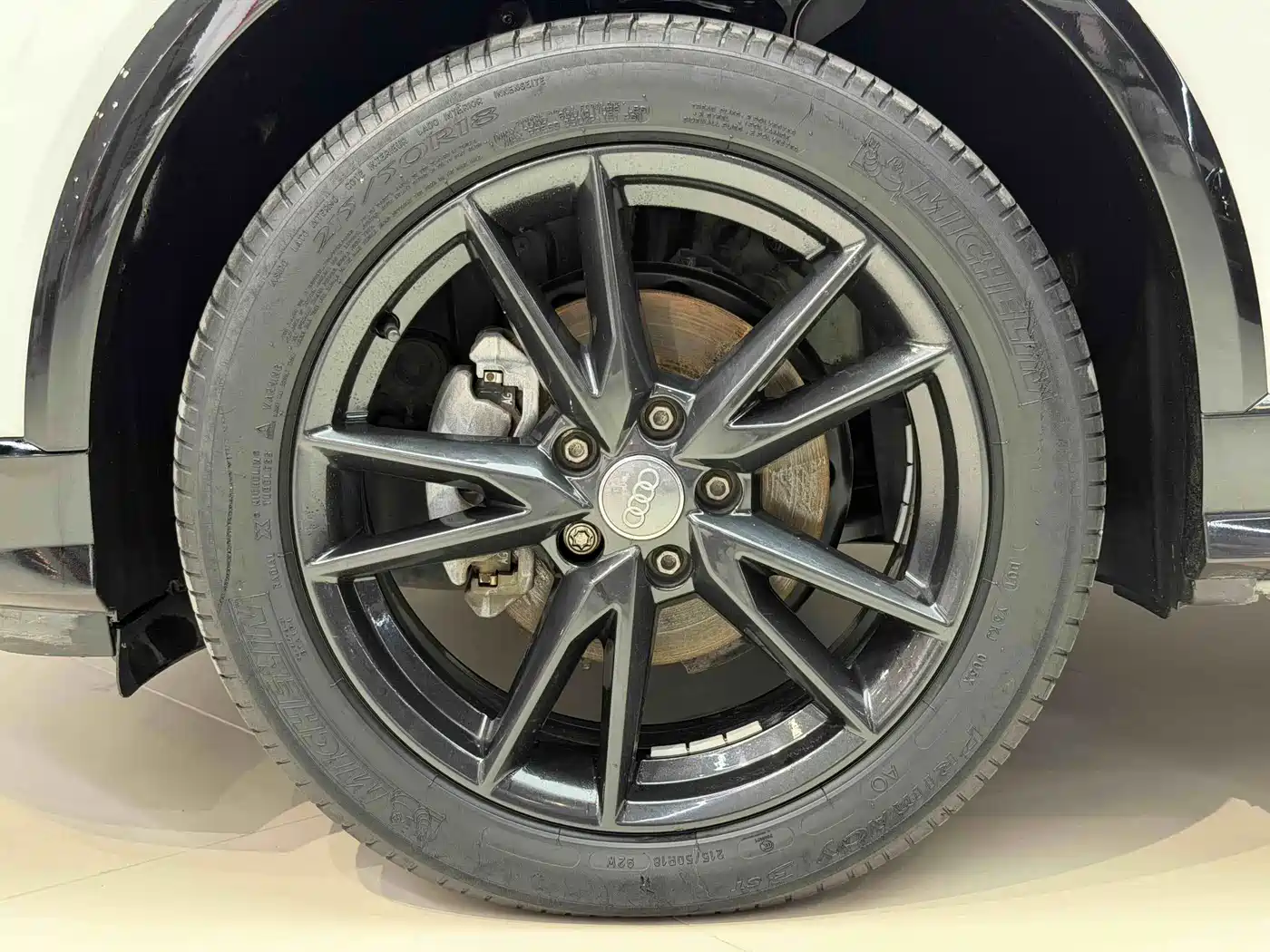 Audi Q2L 2019 2018 35 TFSI Launch Exclusive Edition China VI