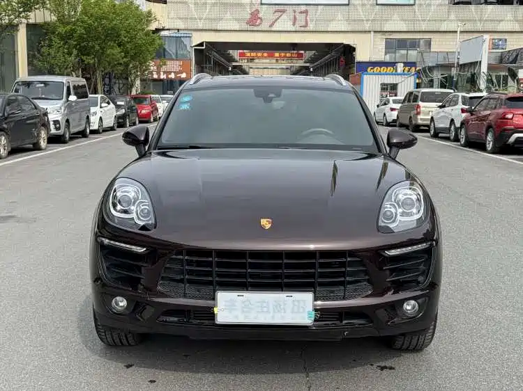 Porsche Macan 2017 Macan 2.0T фото 2