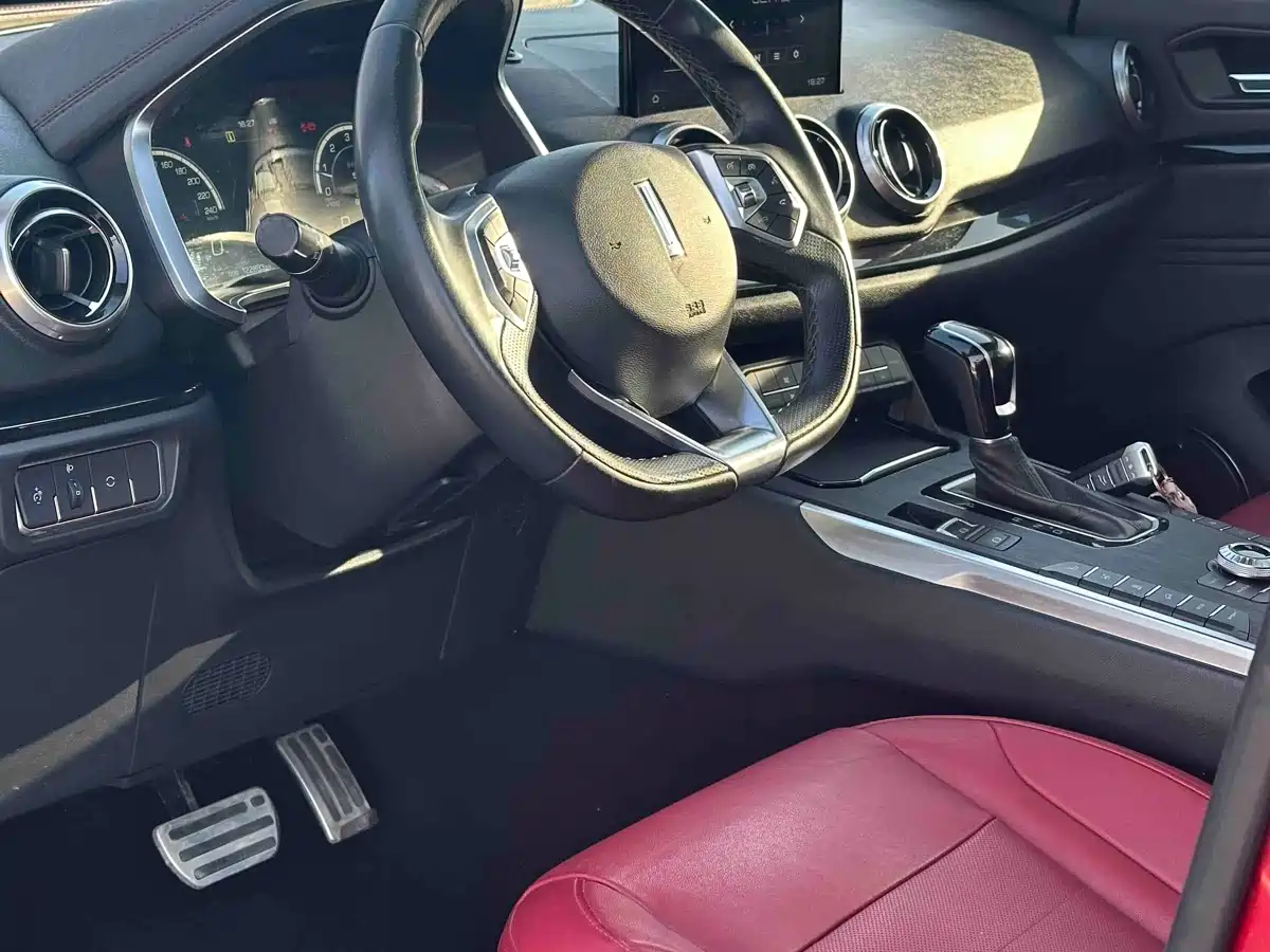 WEI PAI WEI BRAND VV5