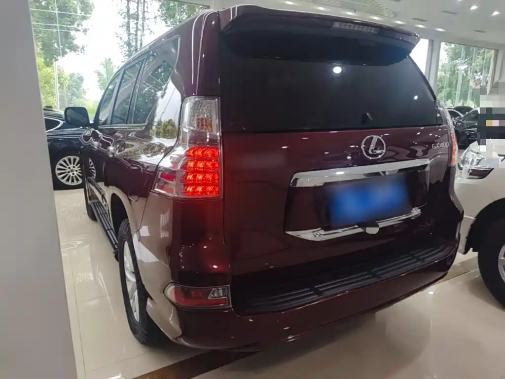 Фото 5 - Lexus GX