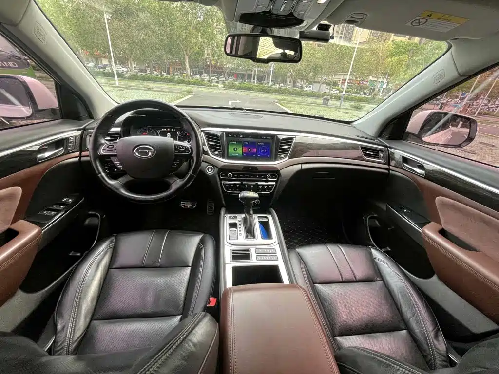 GAC Trumpchi Trumpchi GS8 2017 2017 320T 2WD Luxury Smart Connect (7-seater)