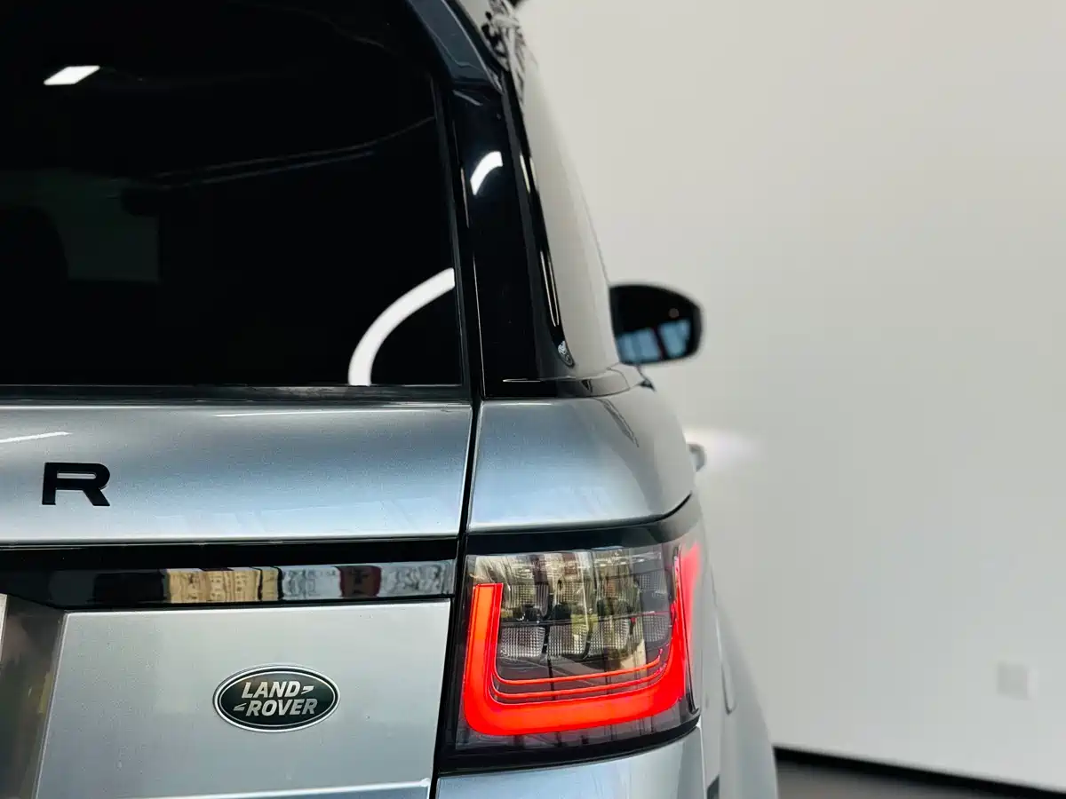 Land Rover Range Rover Sport PHEV 2018 Model P400e фото 26