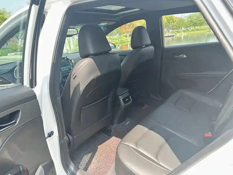 Chevrolet Monza 2019 RS 330T Auto Smooth Edition China VI фото 9