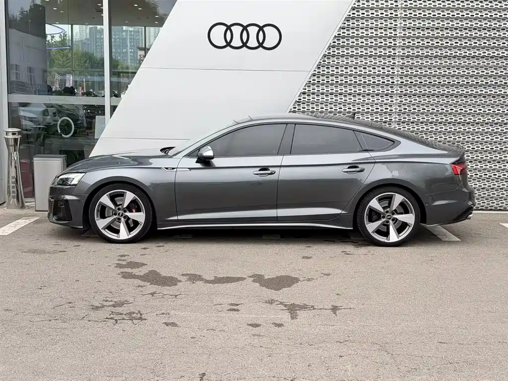 Photo 14 - Audi S5