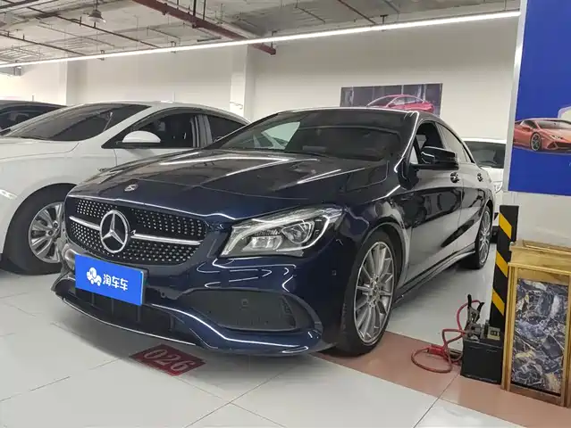 MERCEDES-BENZ CLA