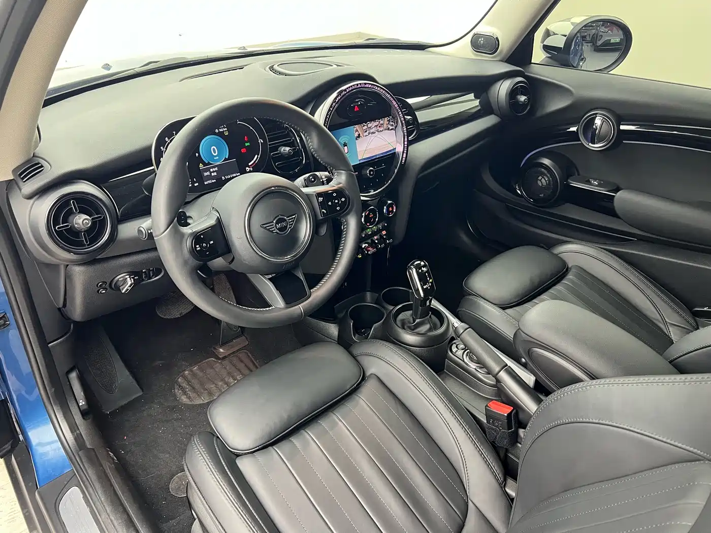 Фото 7 - MINI MINI