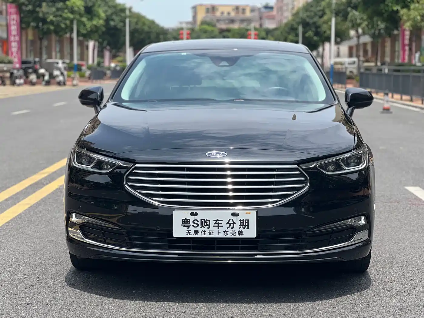 Ford Taurus 2019 EcoBoost 245 Premium Edition фото 2