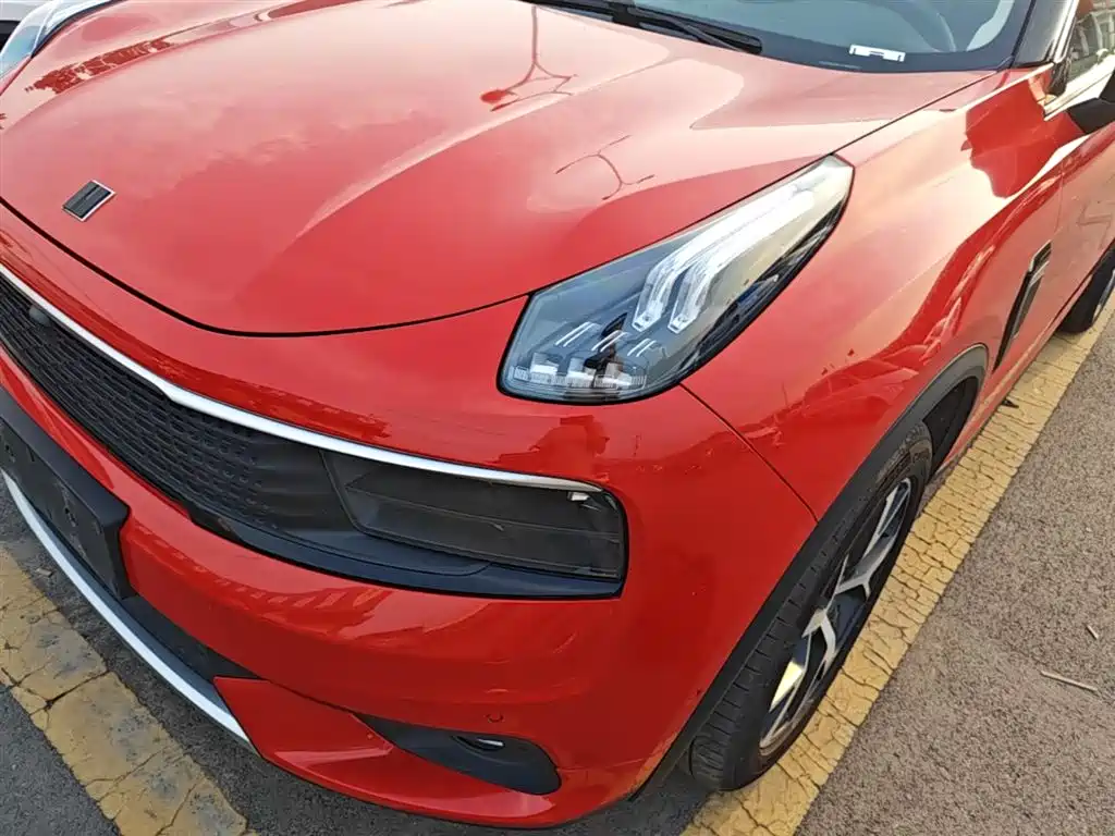 Lynk & Co 01 2017 2.0T AWD Pro фото 24