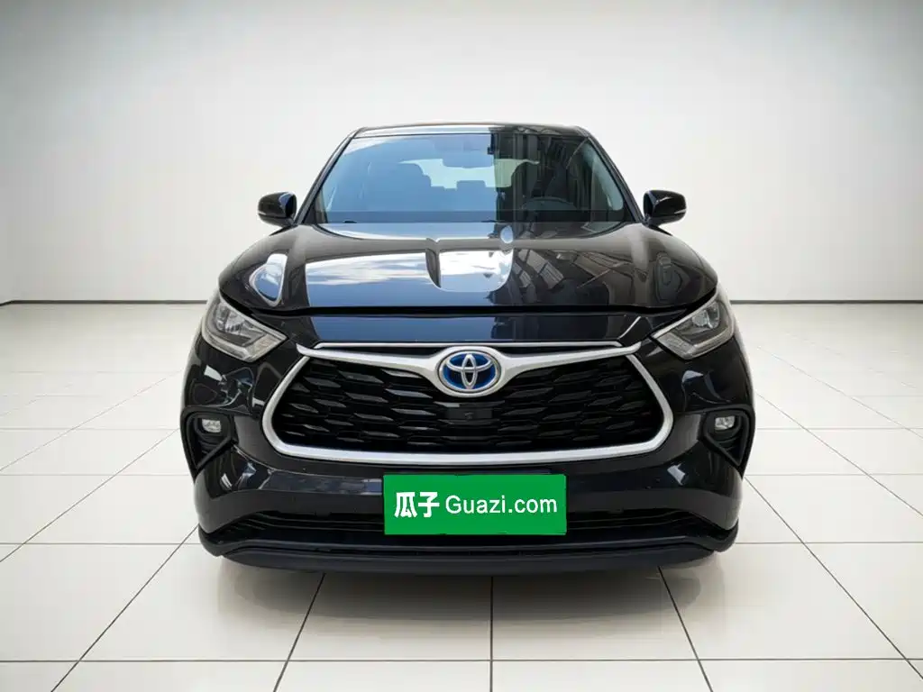 Фото 2 - Toyota Highlander