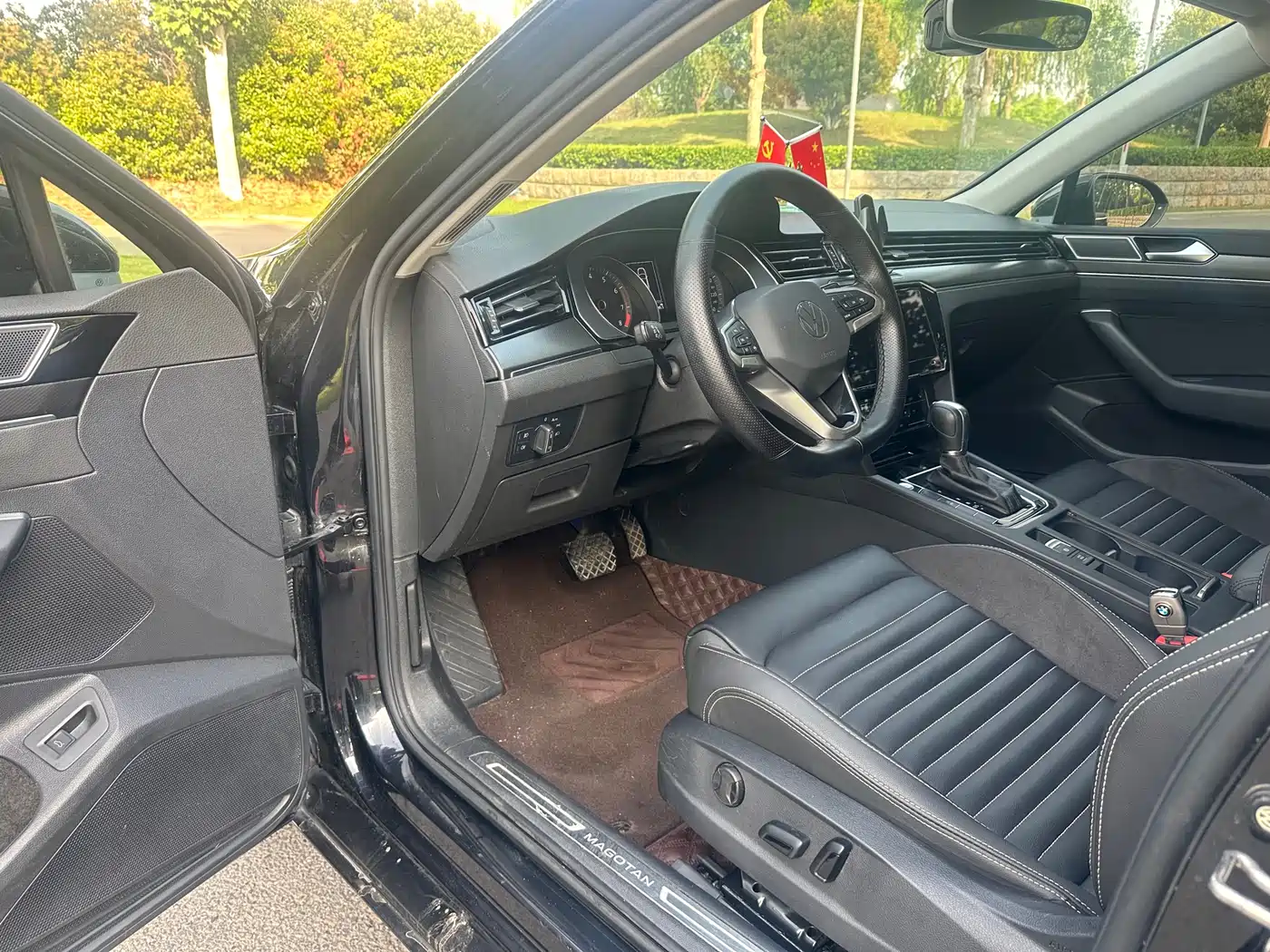 Volkswagen Magotan 2020 330TSI DSG Leading фото 4
