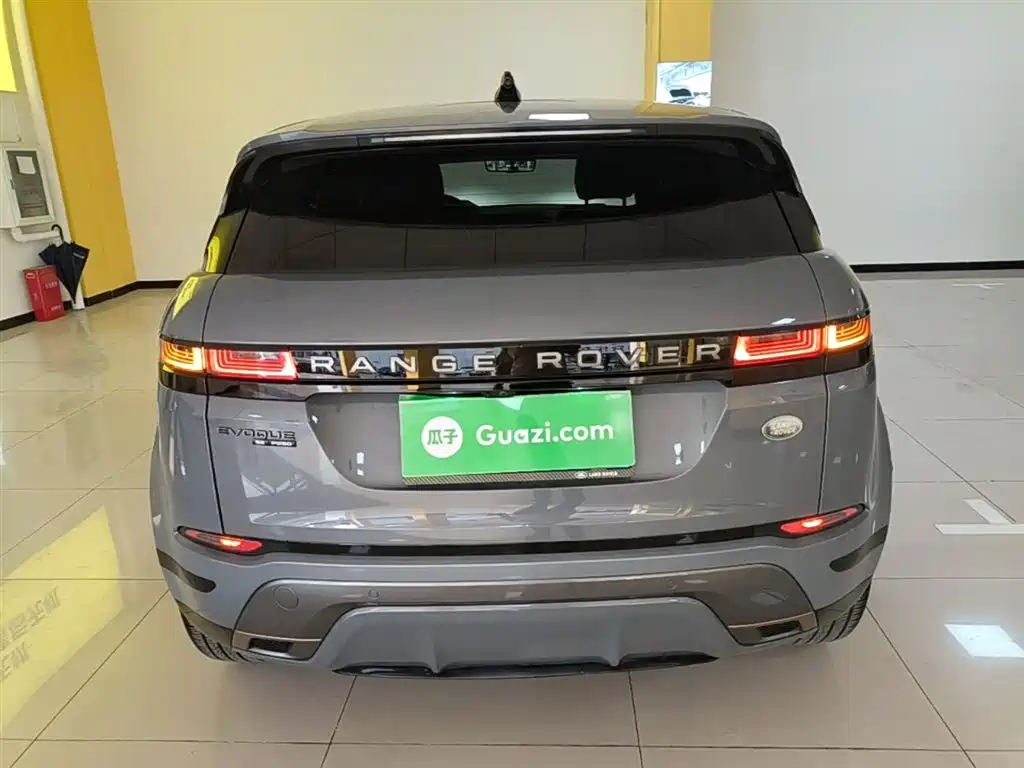 Land Rover Range Rover Evoque 2020 249PS R-DYNAMIC SE Sport Tech Edition фото 6
