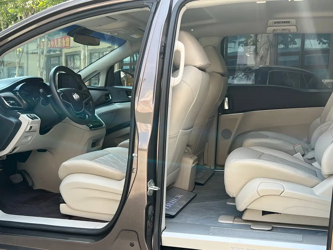 BUICK GL8