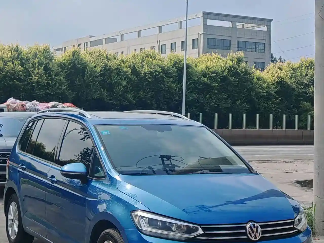 Фото 3 - Volkswagen Touran