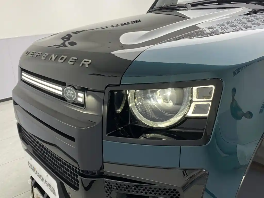Land Rover Defender 2025 2025 130 3.0T P400 7-Seater Luxury Edition