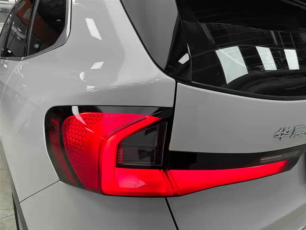 BMW X1 2023 sDrive20Li X Design Package фото 19