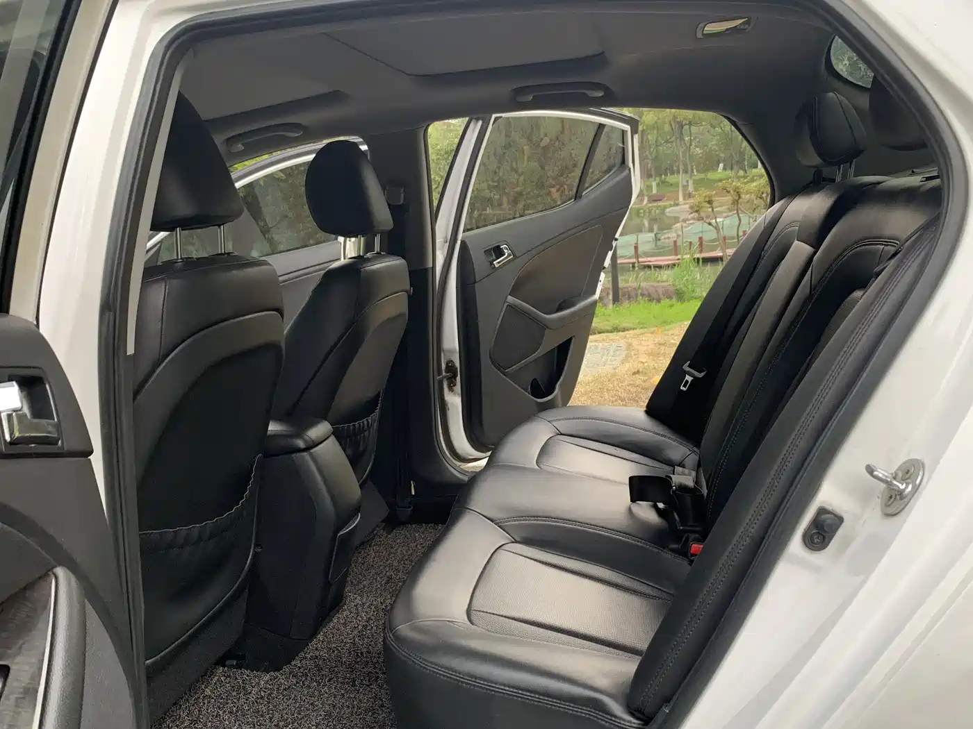 Kia K5 2014 2.0L Automatic LUXURY фото 9