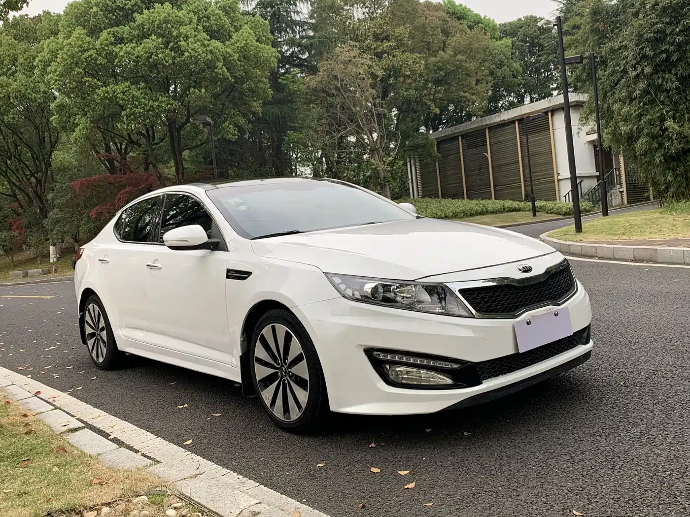 Kia K5 2014 2.0L Automatic LUXURY фото 3