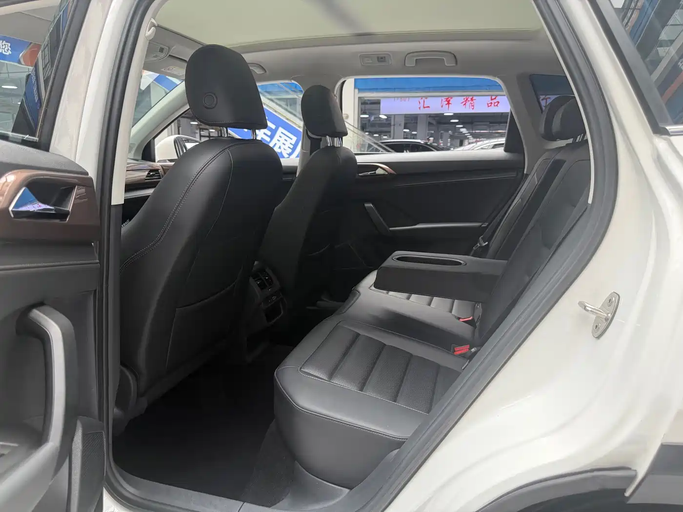 Volkswagen Tharu, миниатюра 10