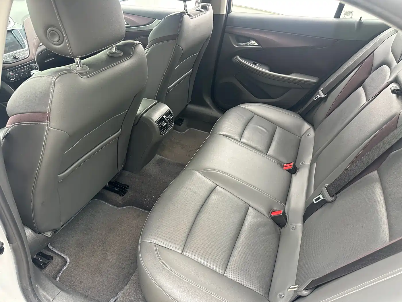 Chevrolet Malibu 2016 Model 2.4L Automatic Luxury Edition фото 11