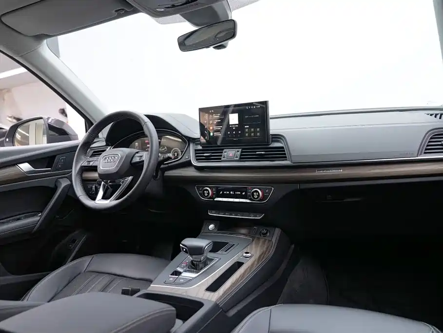 Audi Q5L 2022 Facelift 40T Luxury Elegance фото 10
