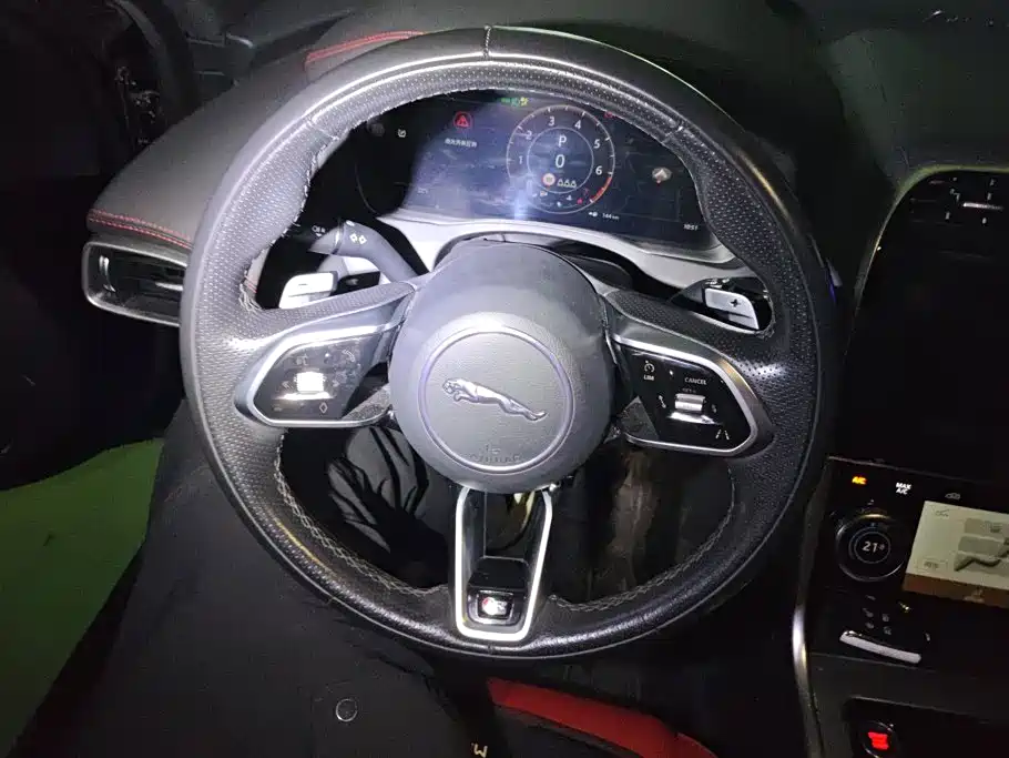 Jaguar XEL 2025 2025 2.0T 250PS R-DYNAMIC 90th Anniversary Edition
