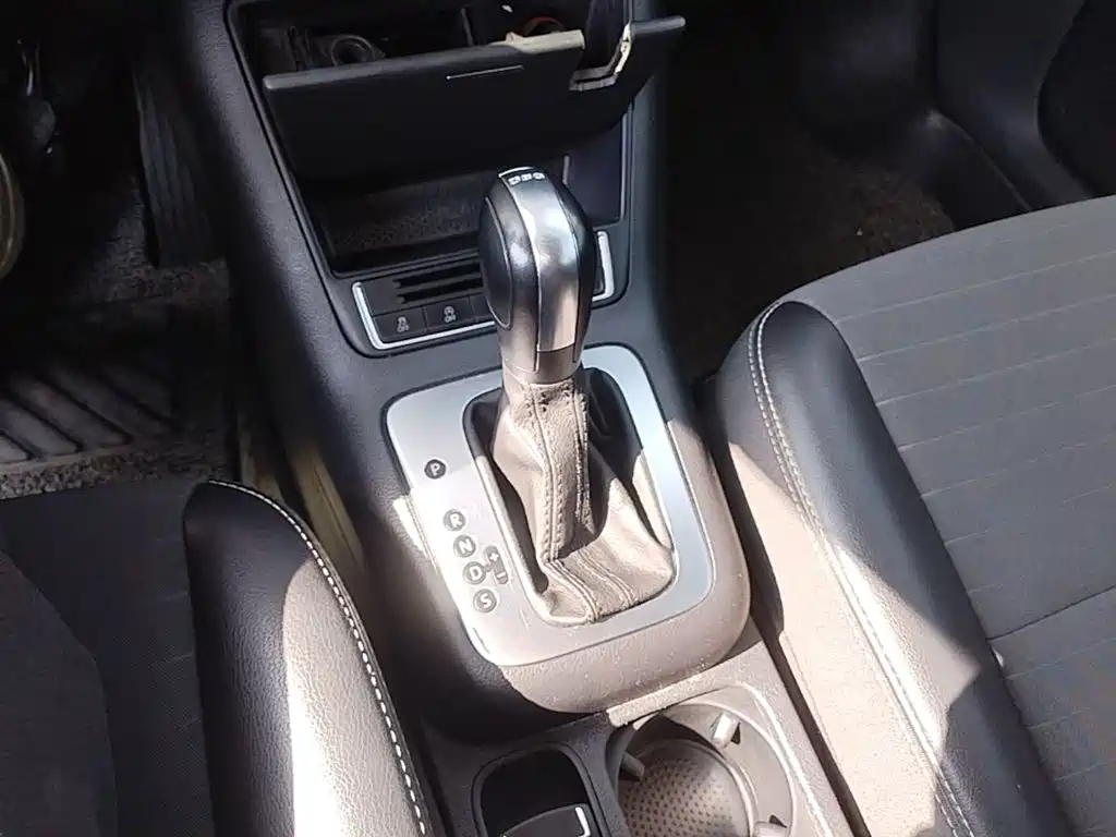 صورة 14 - Volkswagen Tiguan