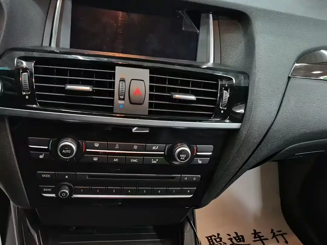 BMW X3 (Import) 2014 xDrive20i X Design Package фото 7